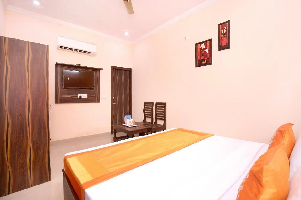 Oyo 11653 Hotel Jasmine Chandigarh