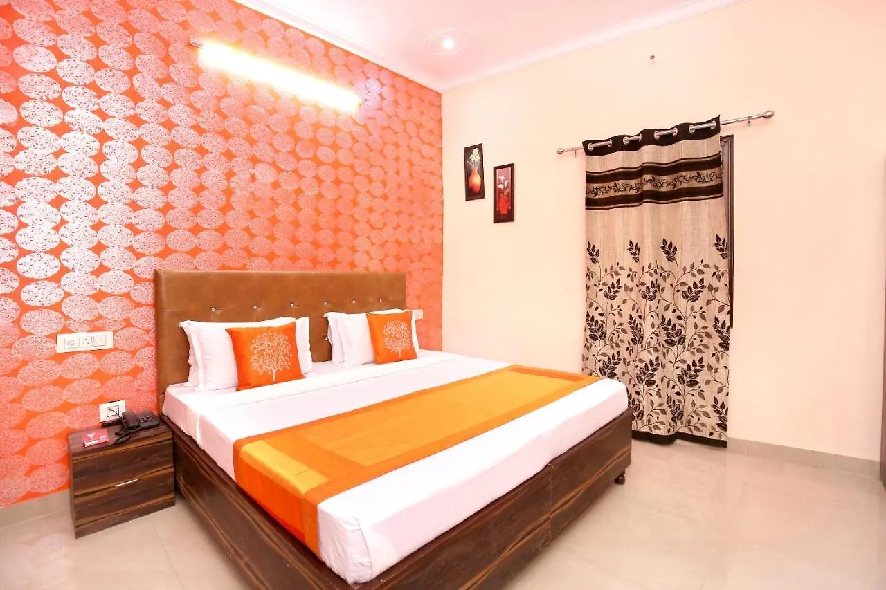 Oyo 11653 Hotel Jasmine Chandigarh