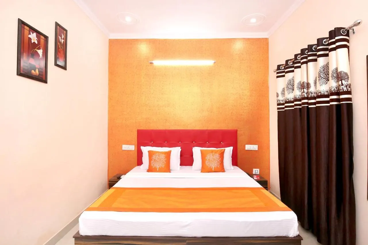 ***  Oyo 11653 Hotel Jasmine Chandigarh India